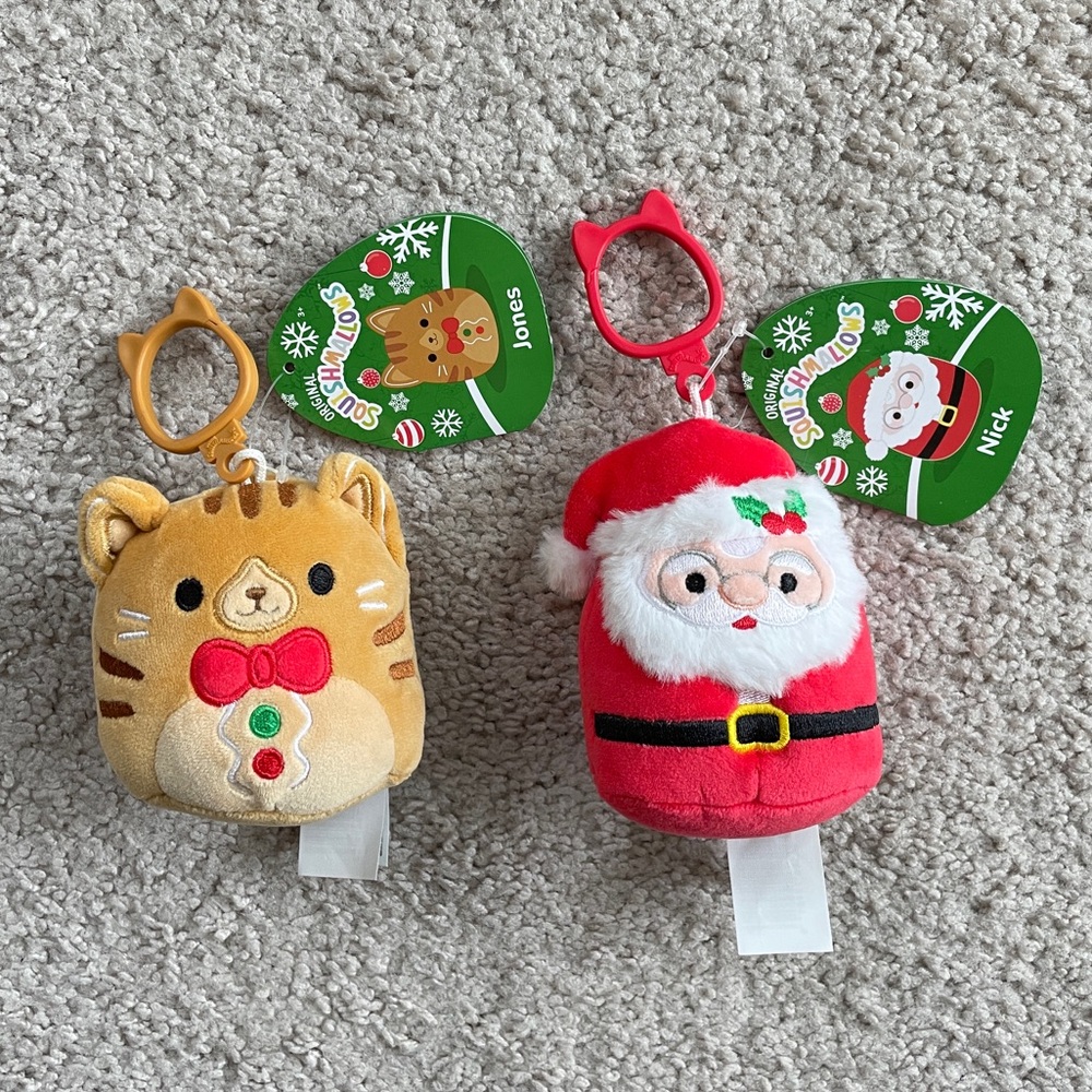 Squishmallows Santa Nick & Gingerbread Cat Jones Keychain Toy Plush Holiday Duo